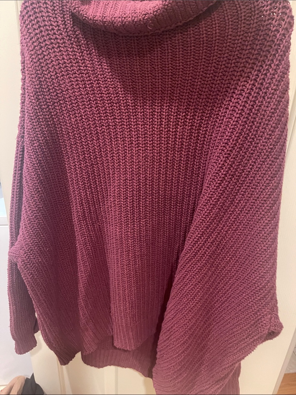 Free People Chunky Turtleneck Sweater in Mauve